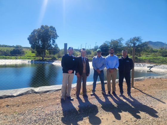 Autoridades del agro destacan embalse bonificado por la CNR que fortalece el riego de agricultor de Ovalle