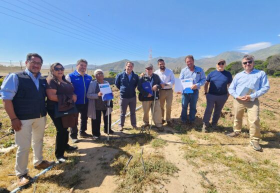 Autoridades del agro entregan bonificaciones por $500 millones a regantes de La Serena